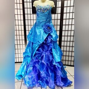 Landa Prom Quinceanera Wedding Formal Gown Dress Size 10 Adjustable Back Lace